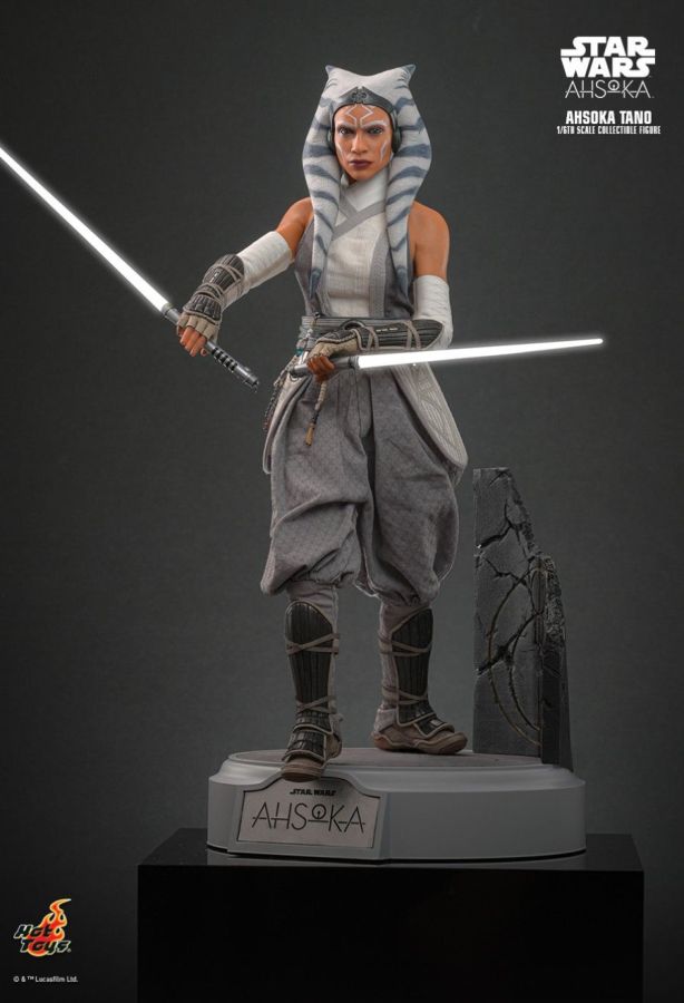 Star Wars: Ahsoka (TV) - Ahsoka Tano 1:6 Scale Collectable Figure