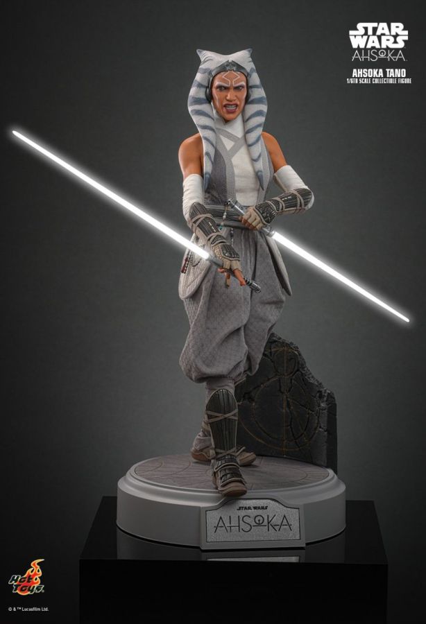 Star Wars: Ahsoka (TV) - Ahsoka Tano 1:6 Scale Collectable Figure