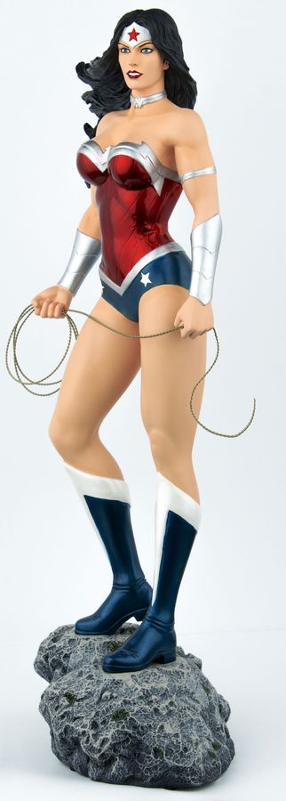 Wonder Woman - New 52 1:6th Scale Limited Edition Statue - Ozzie Collectables