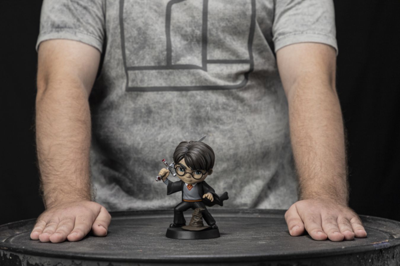 Harry Potter - Harry Potter with Sword of Gryffindor Minico Vinyl Figure