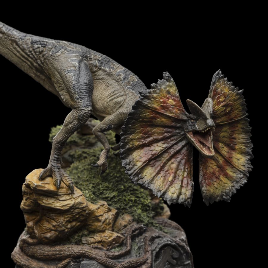 Jurassic World 3: Dominion - Dilophosaurus 1:10 Scale Statue