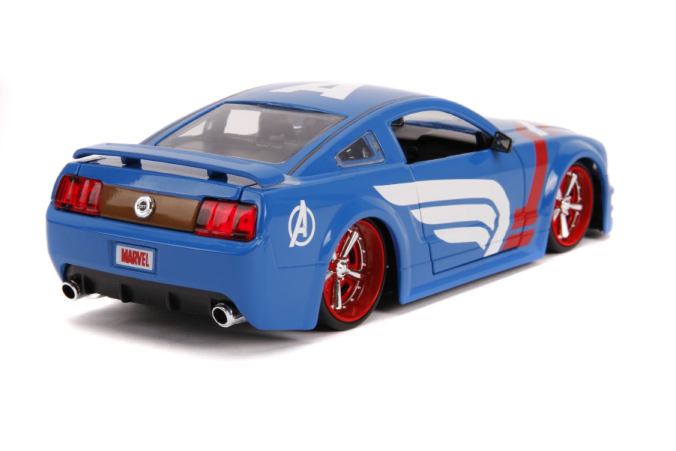 Captain America - 2006 Ford Mustang GT 1:24 Scale Hollywood Ride - Ozzie Collectables