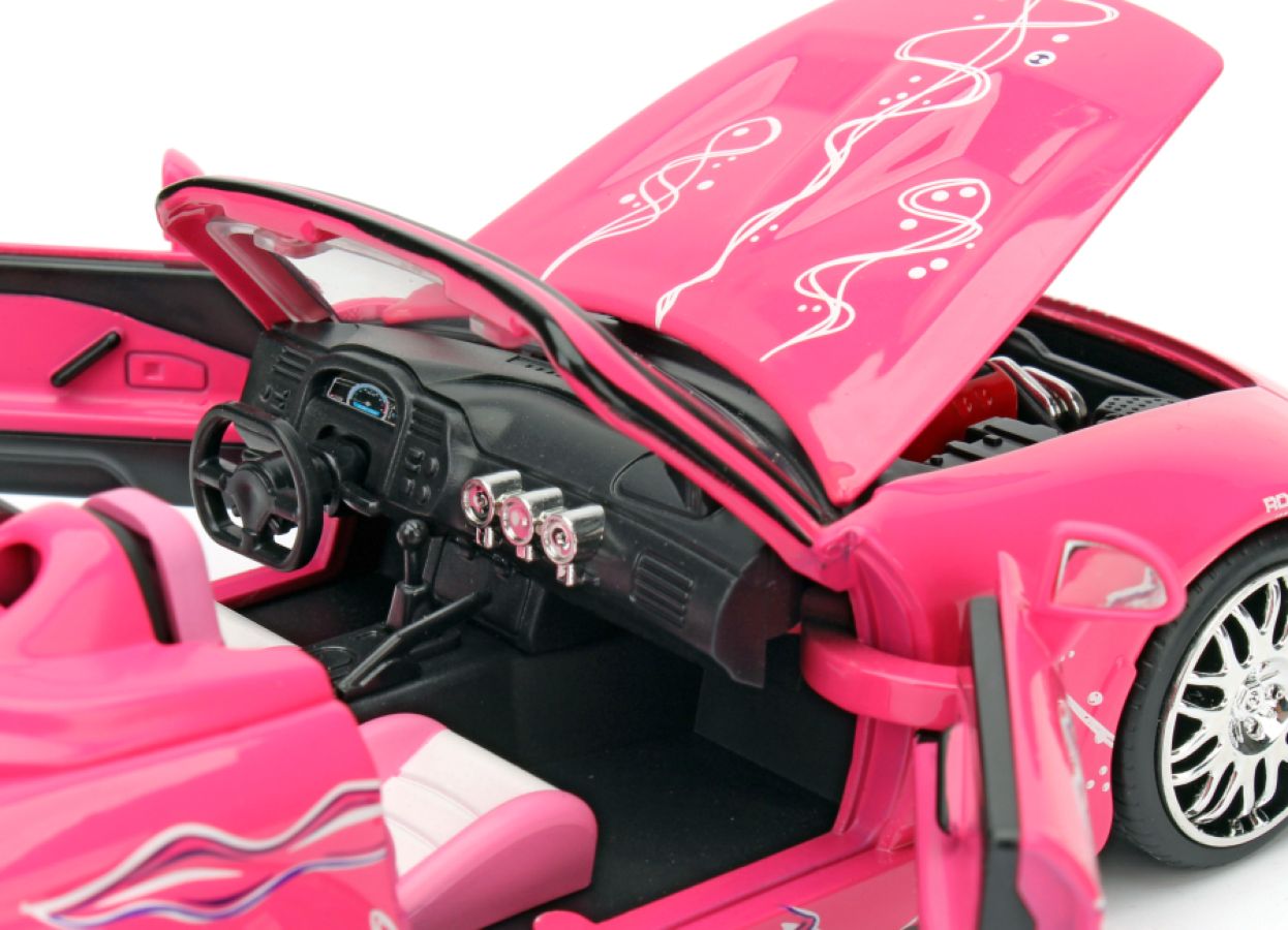 Fast and Furious - Suki's 2001 Honda S2000 1:24 Scale Hollywood Ride
