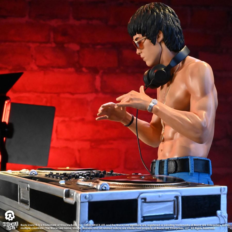 Bruce Lee - DJ Dragon Rock Iconz Statue