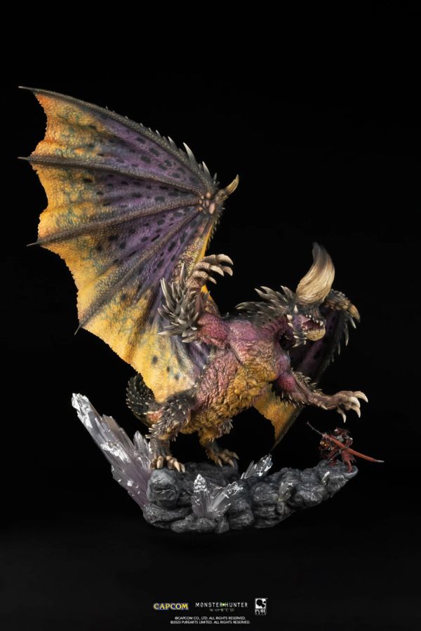 Monster Hunter World - Nergigante Statue