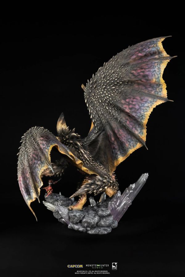 Monster Hunter World - Nergigante Statue
