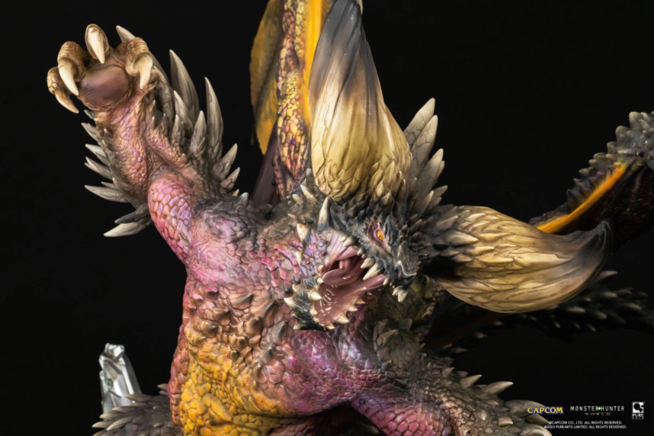 Monster Hunter World - Nergigante Statue