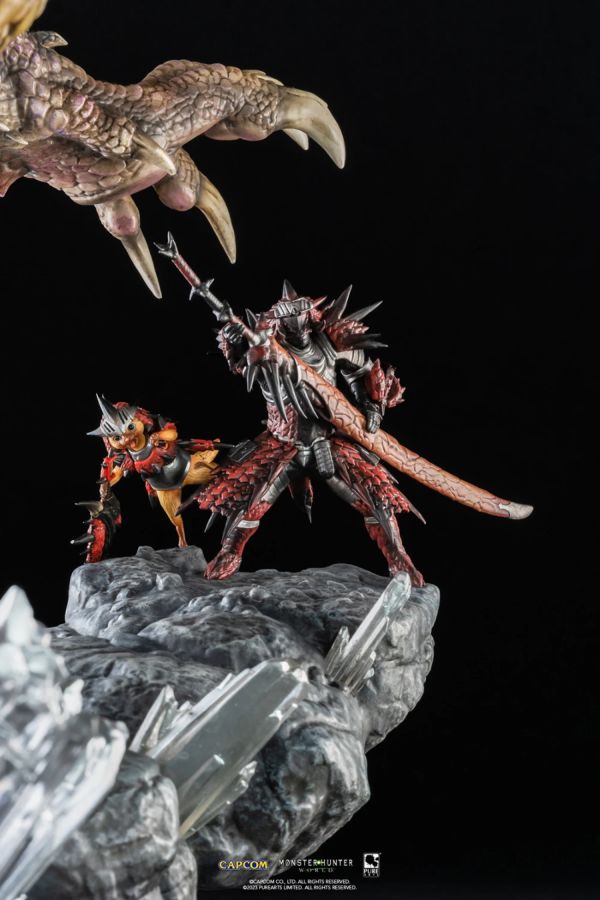 Monster Hunter World - Nergigante Statue