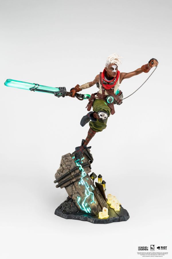 League of Legends - Ekko 1:4 Scale Statue