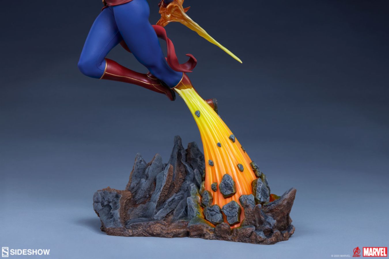 Captain Marvel - Captain Marvel Statue - Ozzie Collectables