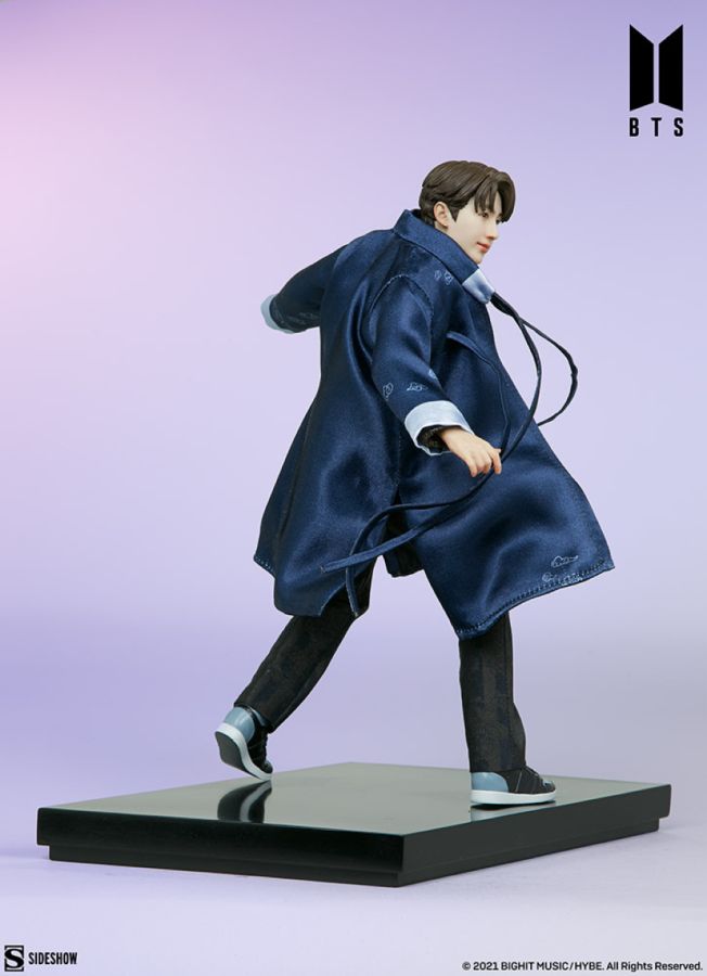 BTS - Jung Kook Deluxe Statue