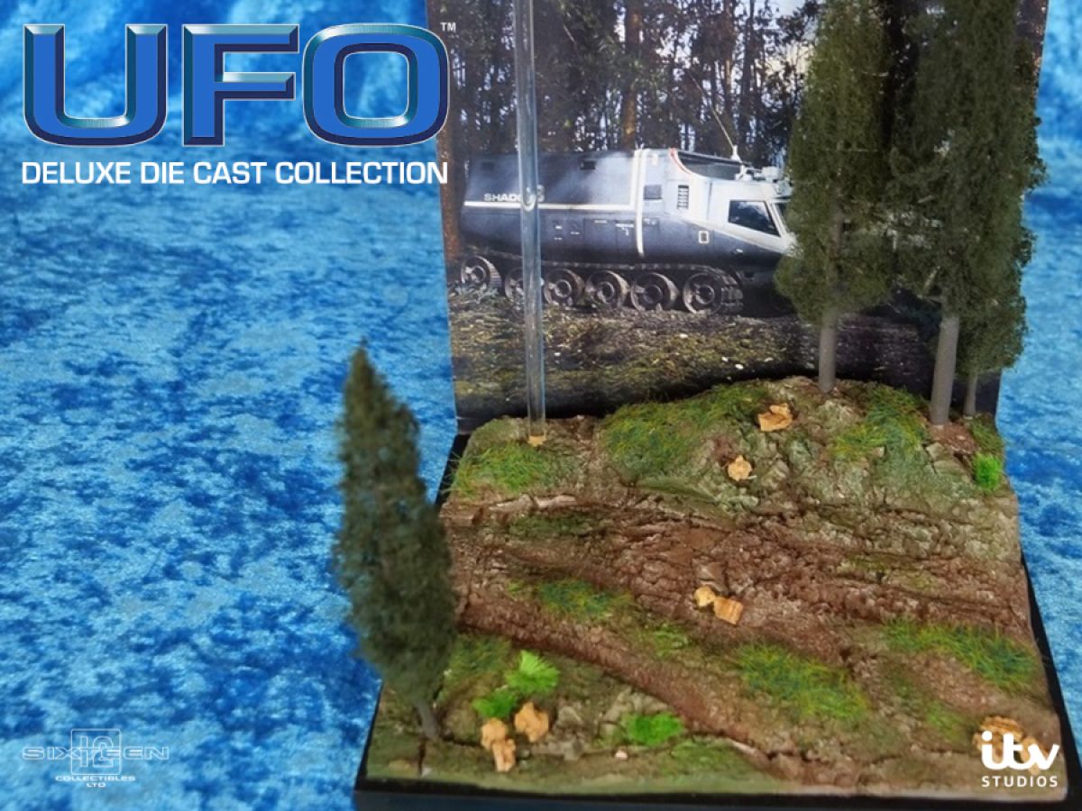 UFO (TV) - SHADO 2 Mobile w/UFO Saucer Diecast