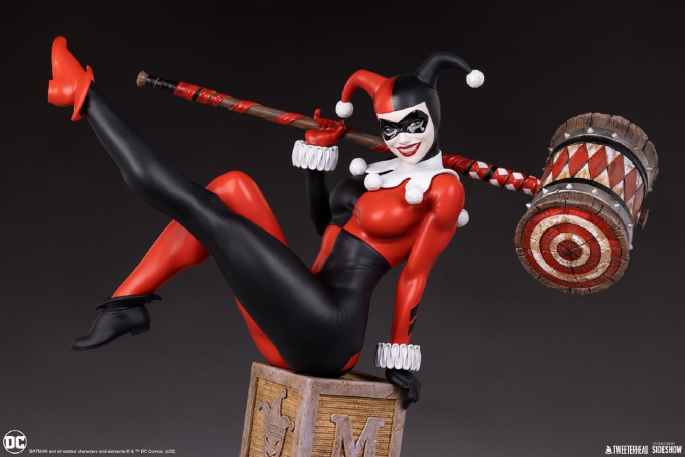DC Comics - Harley Quinn 1:4 Scale Maquette