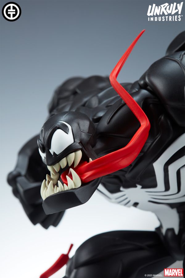 Spider-Man - Venom Designer Statue