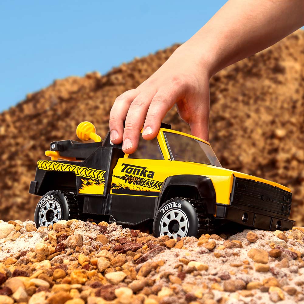 Tonka Steel Classics Tow Truck