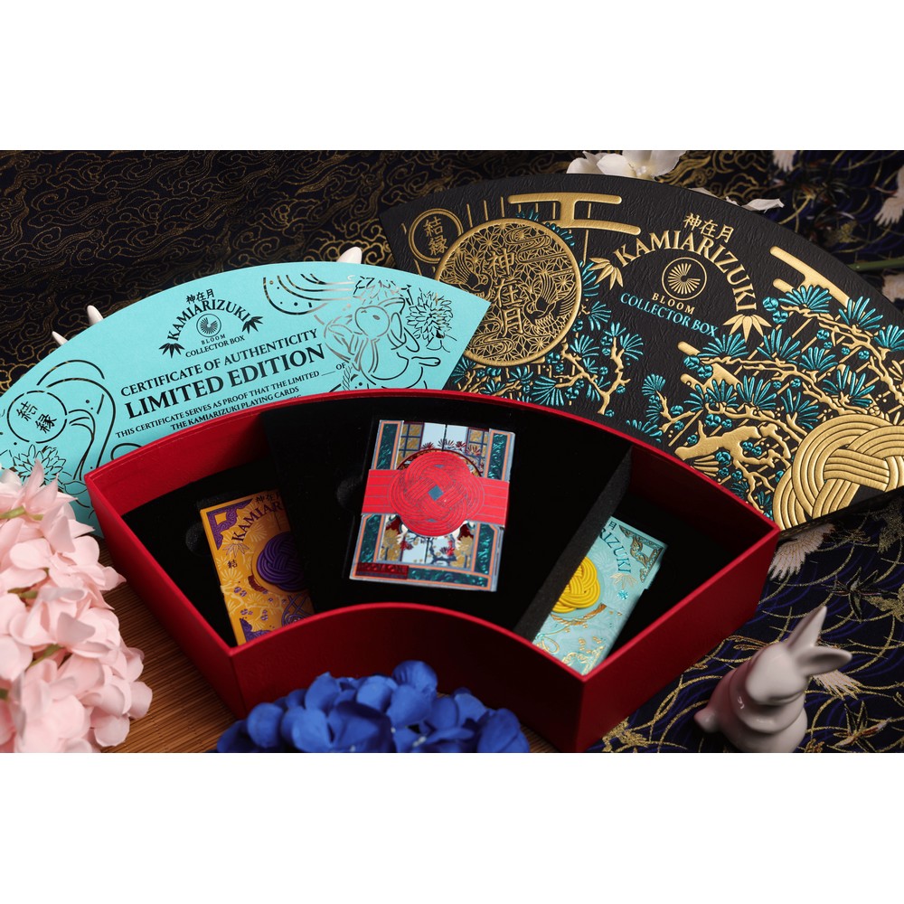 Kamiarizuki Playing Cards - Collector's Set
