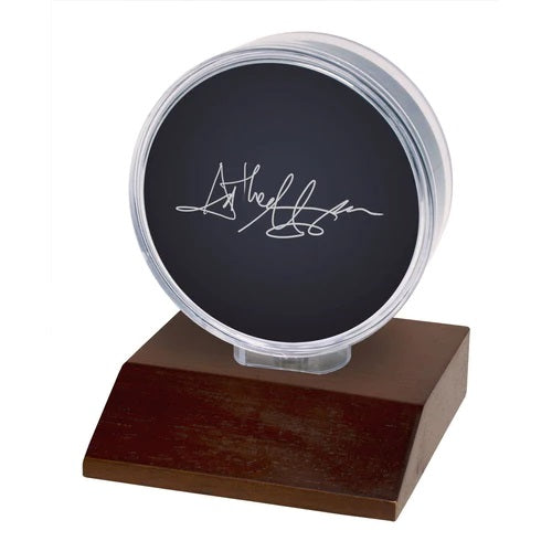 Ultra Pro: Puck Dark Wood Holder