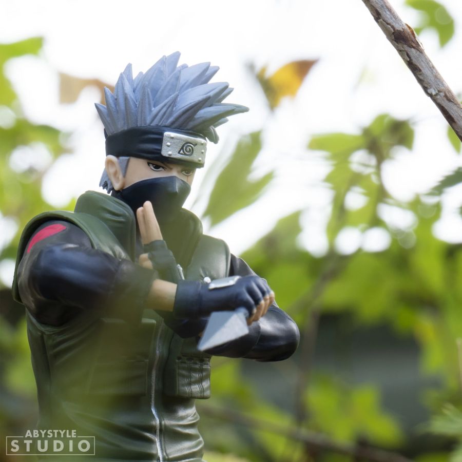 Naruto - Kakashi 1.10 Scale Figure