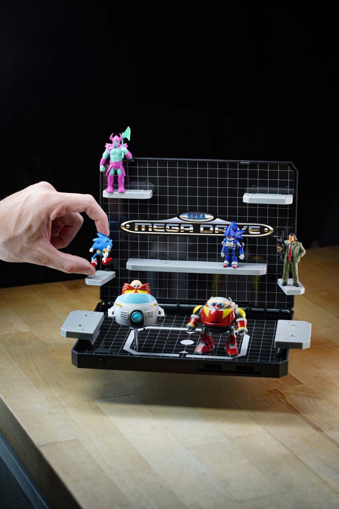 Console Heroes: Sega Mega Drive Display Console – Supervillain Boss Bundle