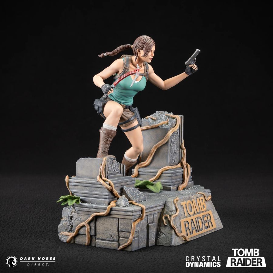 Tomb Raider - Lara Croft PVC Statue