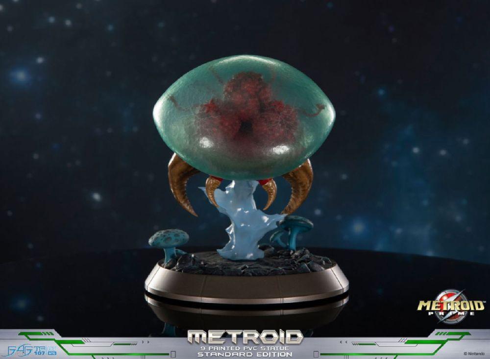 Metroid Prime - Metroid 9" PVC Statue
