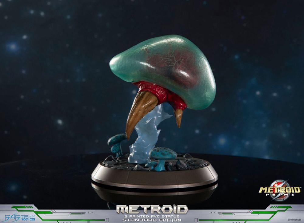 Metroid Prime - Metroid 9" PVC Statue
