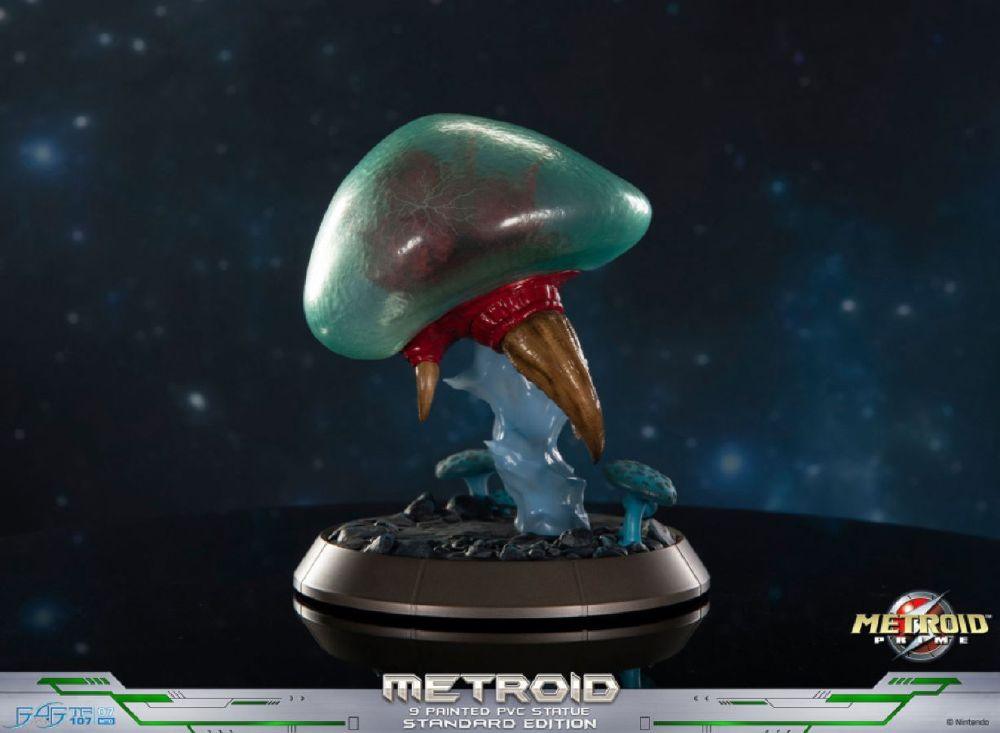 Metroid Prime - Metroid 9" PVC Statue