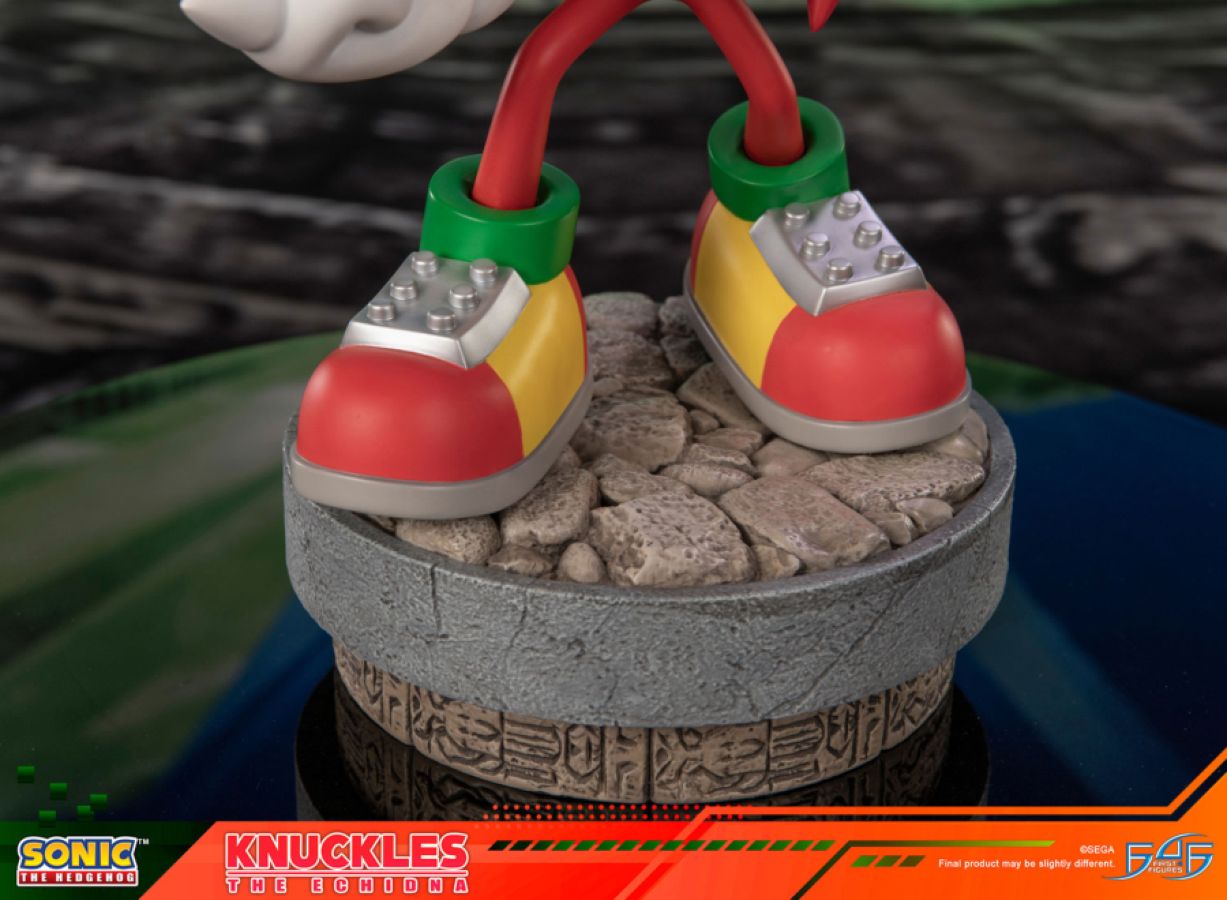 Sonic the Hedgehog - Modern Knuckles Statue