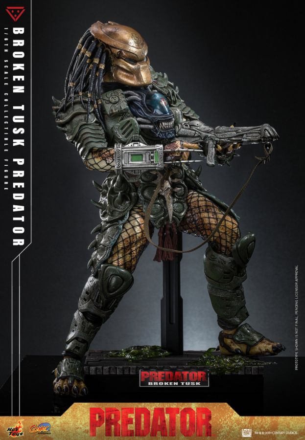 Predator - Broken Tusk Predator 1:6 Scale Collectable Action Figure