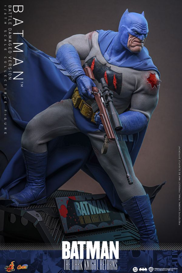 Batman: The Dark Knight Returns - Batman (Battle Damaged) 1:6 Scale Collectible Action Figure
