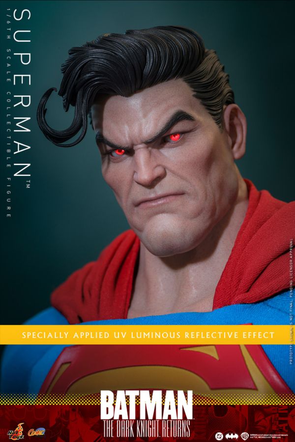 Batman: The Dark Knight Returns - Superman 1:6 Scale Collectable Action Figure