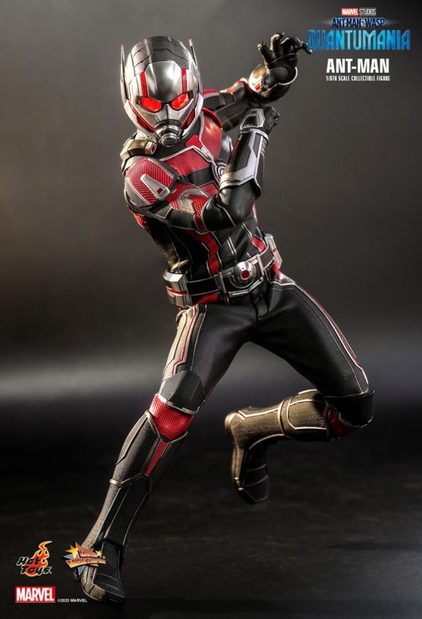Ant-Man and the Wasp: Quantumania - Ant-Man 1:6 Scale Action Figure