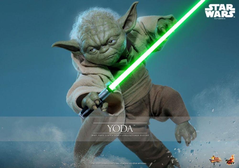 Star Wars - Yoda 1:6 Scale Collectable Action Figure