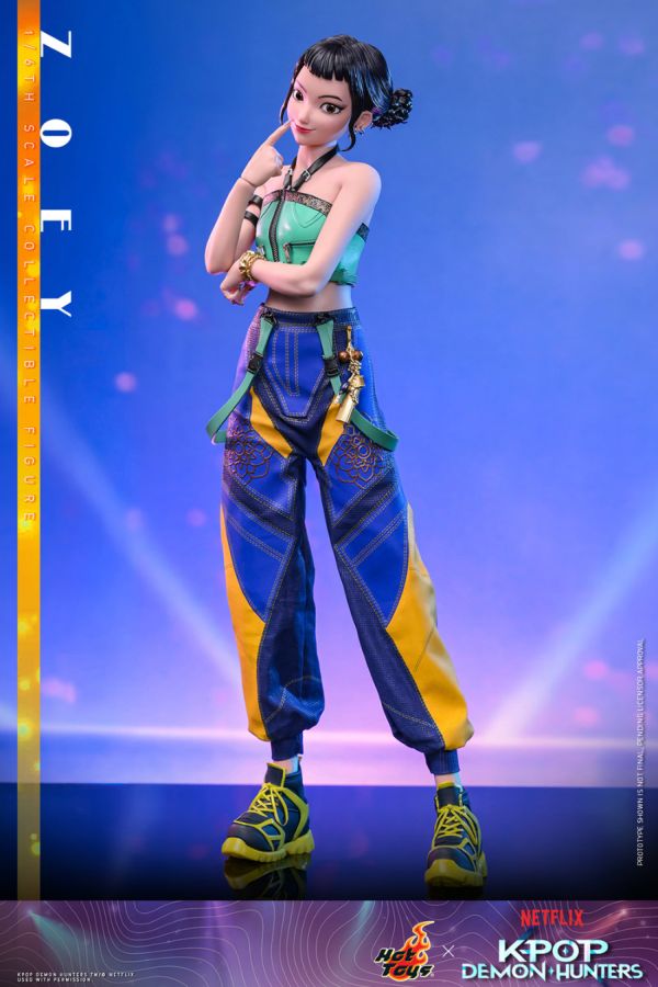KPop Demon Hunters - Zoey 1:6 Scale Collectible Action Figure