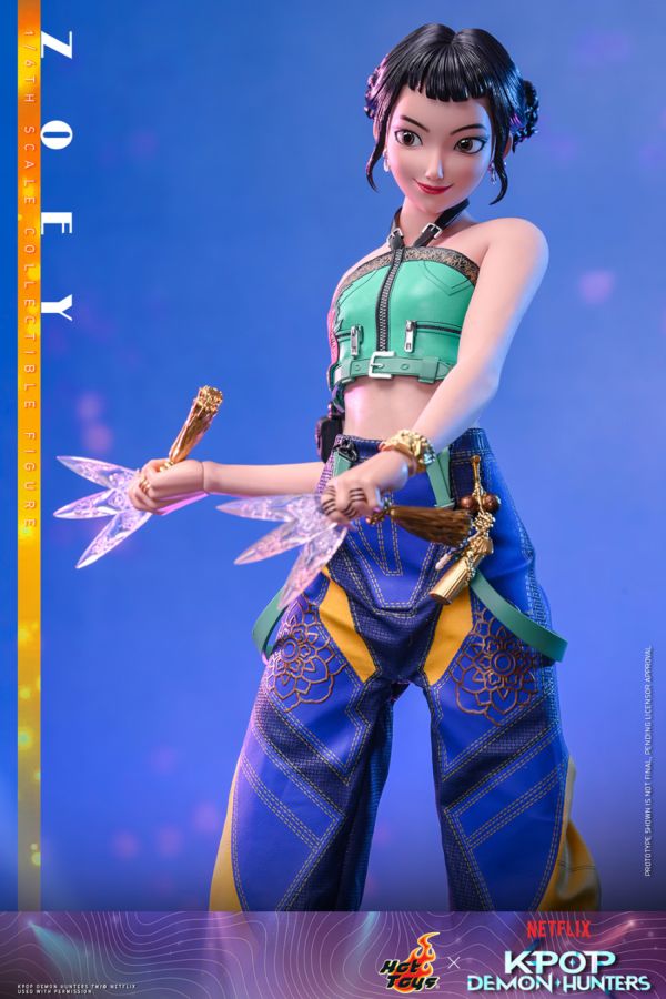 KPop Demon Hunters - Zoey 1:6 Scale Collectible Action Figure