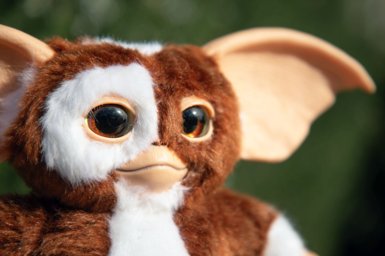 Gremlins - Singing & Dancing Replica Gizmo Plush