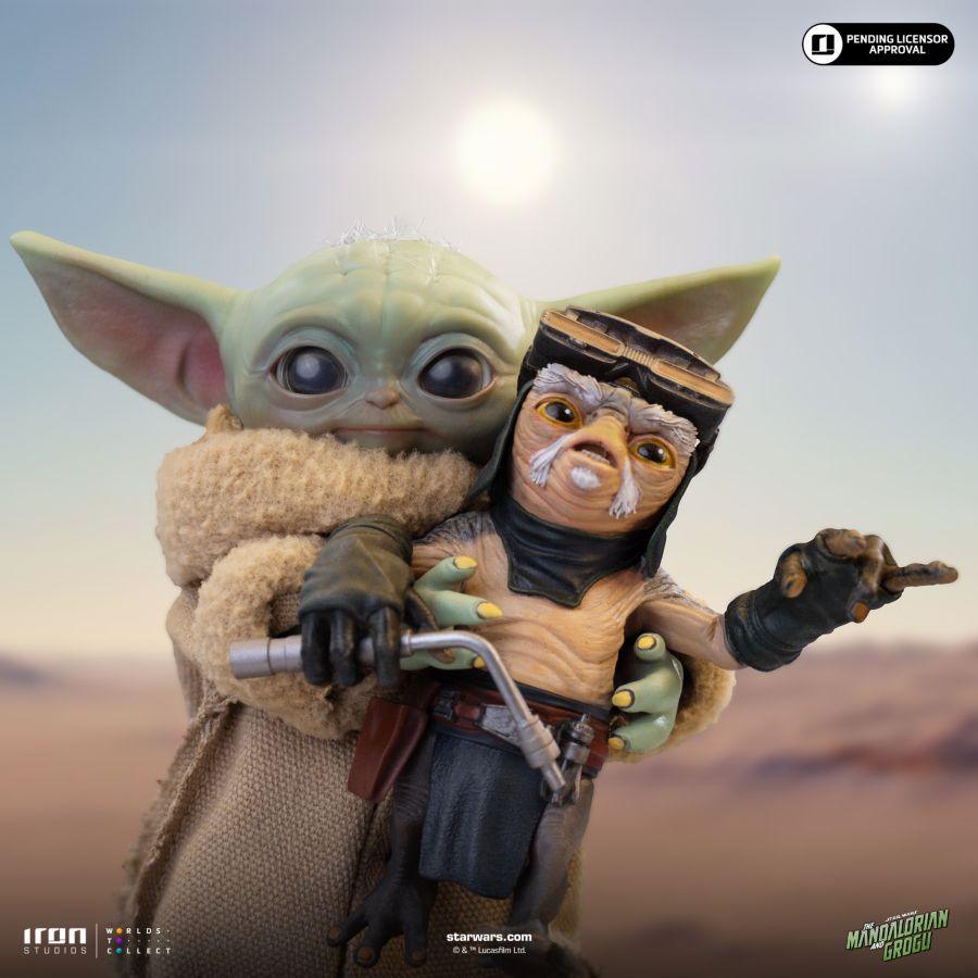 The Mandalorian & Grogu (2026) - Grogu No Squeezy Statue