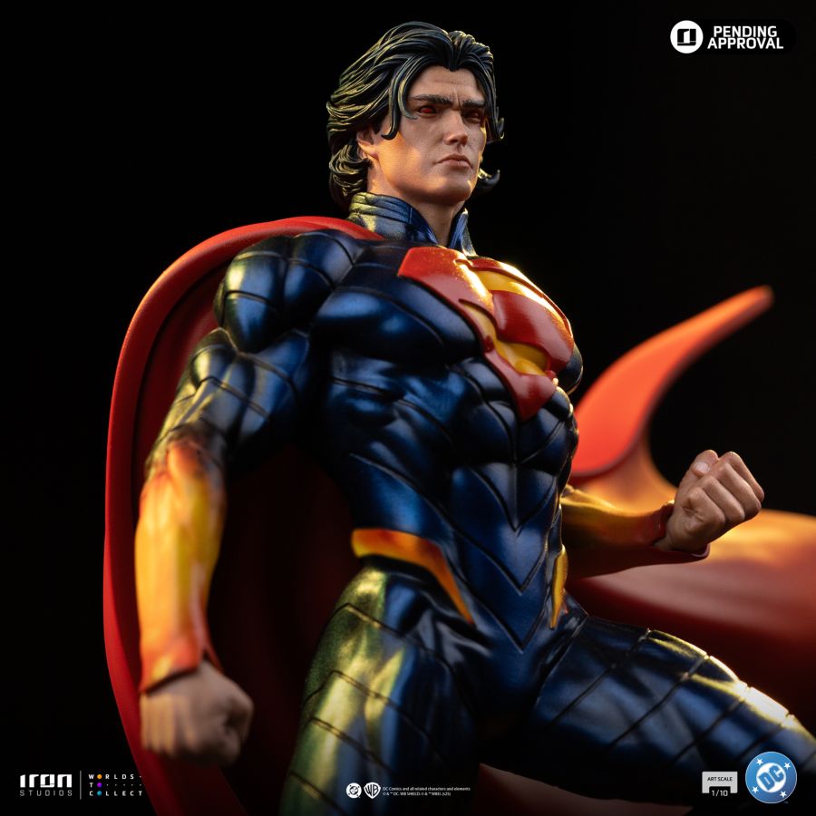 DC Comics - Superman Absolute 1:10 Scale Statue