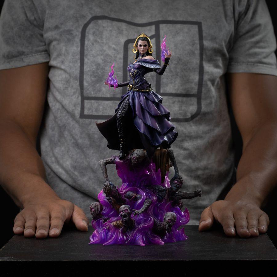 Magic: The Gathering - Liliana Vess Deluxe Art 1:10 Scale Statue