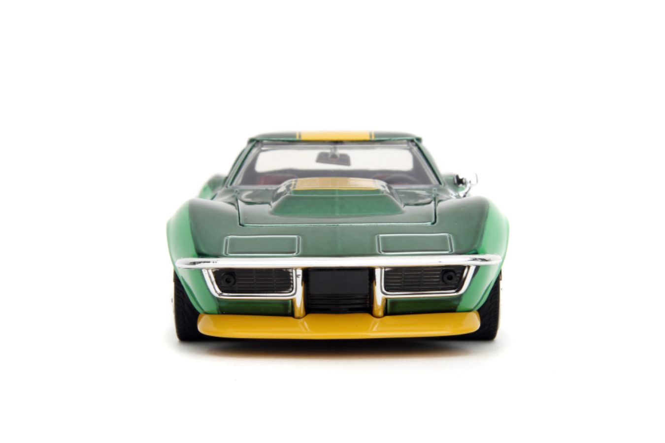 Street Fighter - Chevrolet Corvette Stingray ZL1 (1969) 1:22 Scale with Cammy Figure