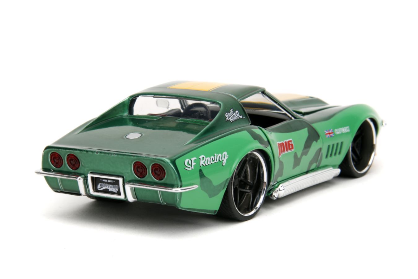 Street Fighter - Chevrolet Corvette Stingray ZL1 (1969) 1:22 Scale with Cammy Figure