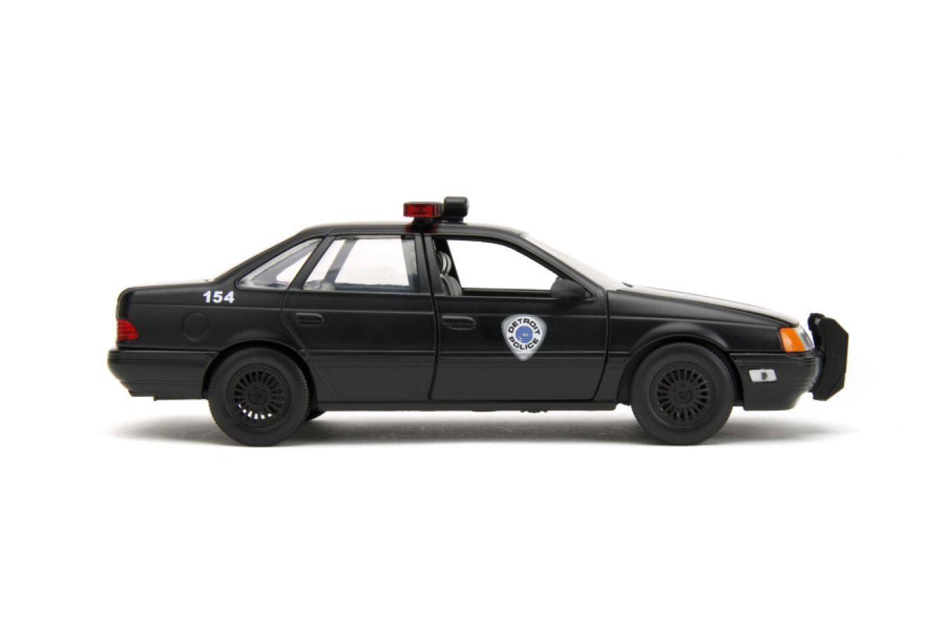 Robocop - 1986 Ford Taurus with Robocop 1:24 Scale Set
