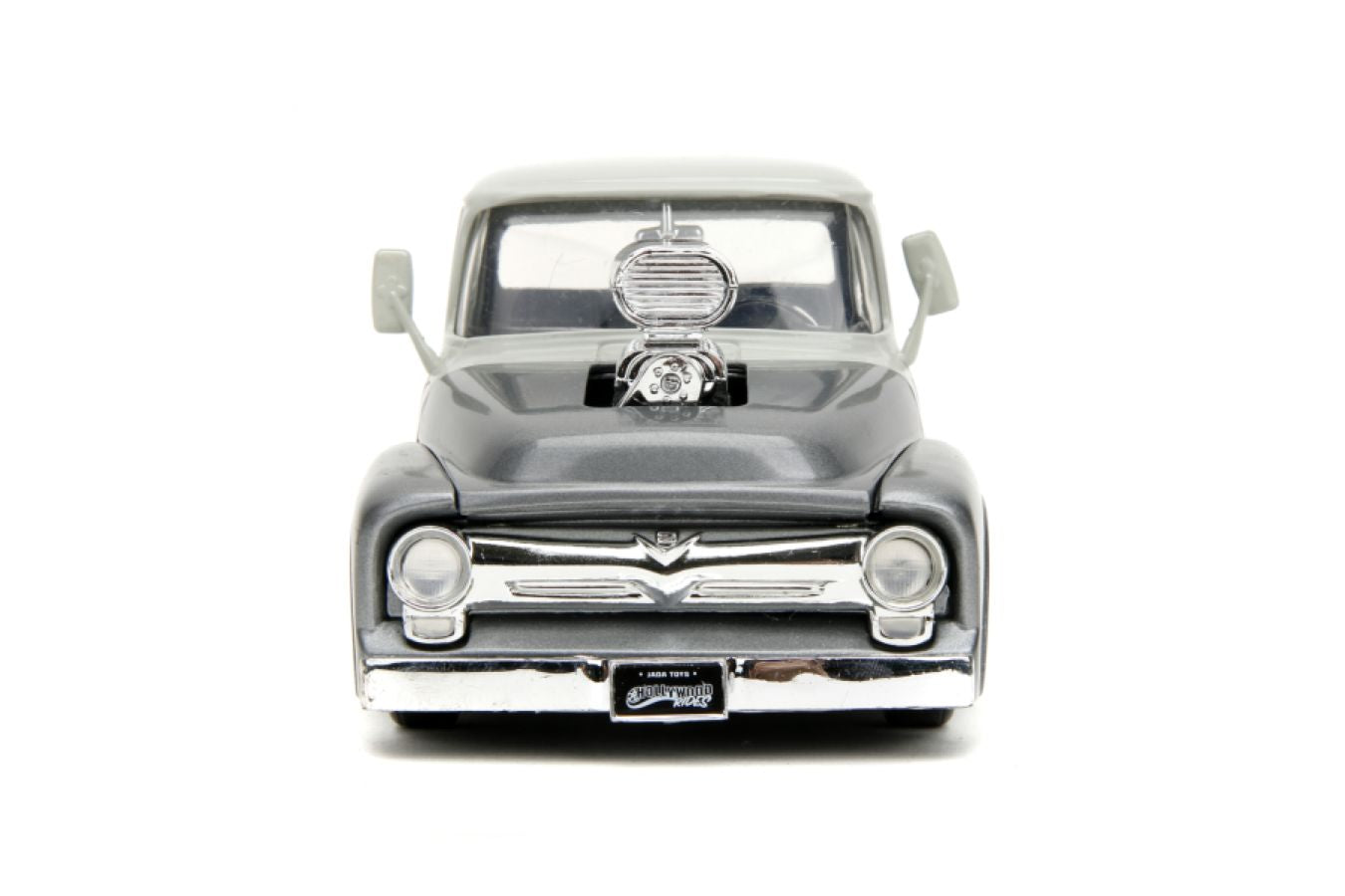 Street Fighter - Ford F-100 (1956) 1:24 with Guile Figure Hollywood Rides Diecast Vehicle