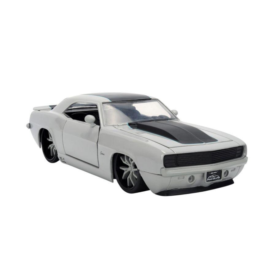 Pink Slips - 1:24 1969 Camaro (White) Diecast Vehicle