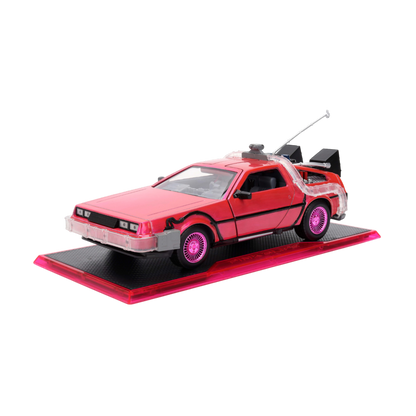 Pink Slips - Delorean (Pink) 1:24 Scale Diecast Vehicle