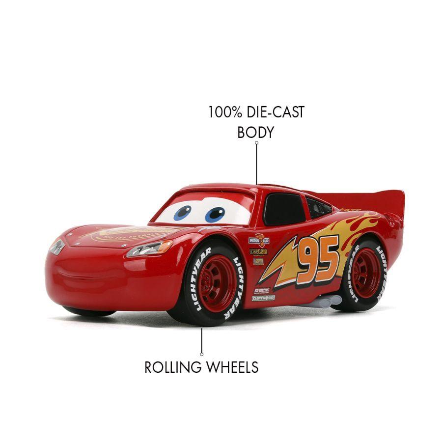 Cars - 1:32 Lightning McQueen Diecast Vehicle