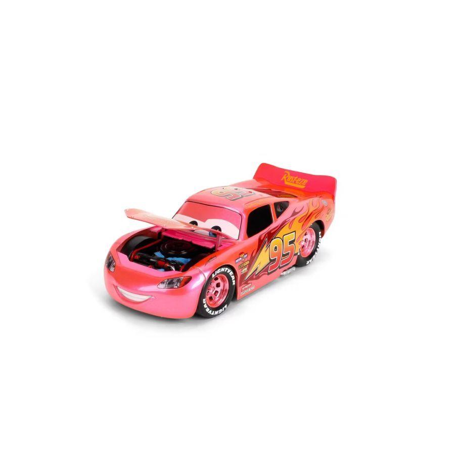 Pink Slips - 1:24 Cars Lightning McQueen Diecast Vehicle