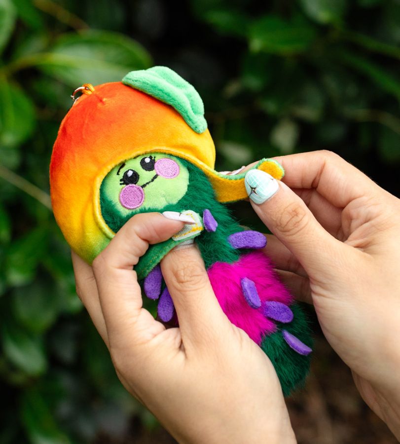 Kaleidos Creative - Wooly Bear & Friends Plush Blind Box Series 1 (Display of 6)