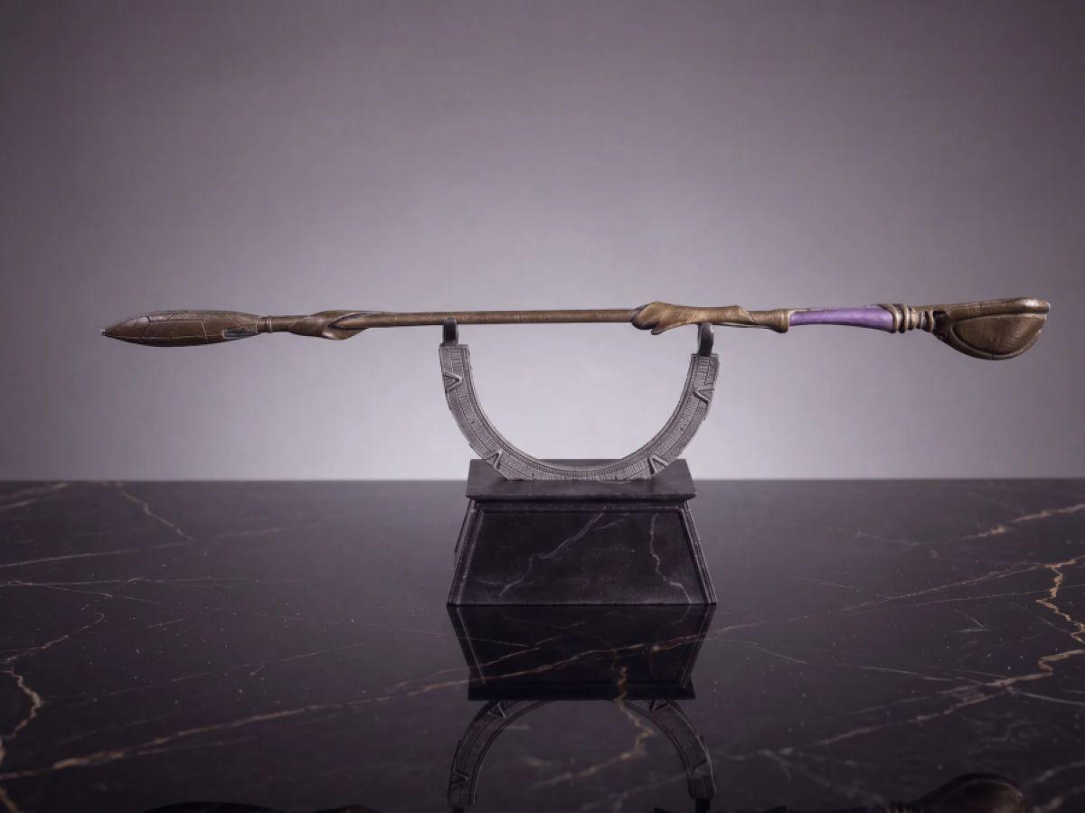 Stargate - Ma'tok Staff Scale Replica