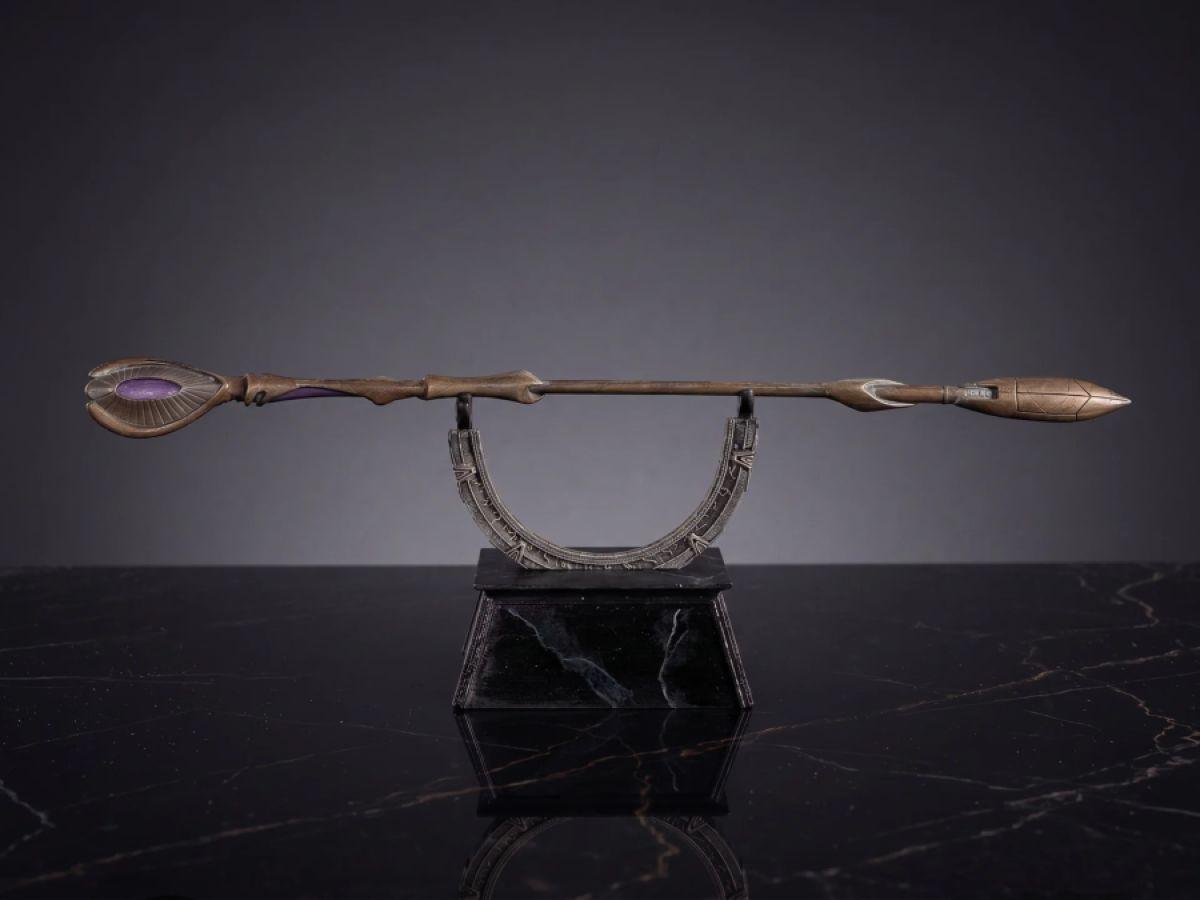 Stargate - Ma'tok Staff Scale Replica
